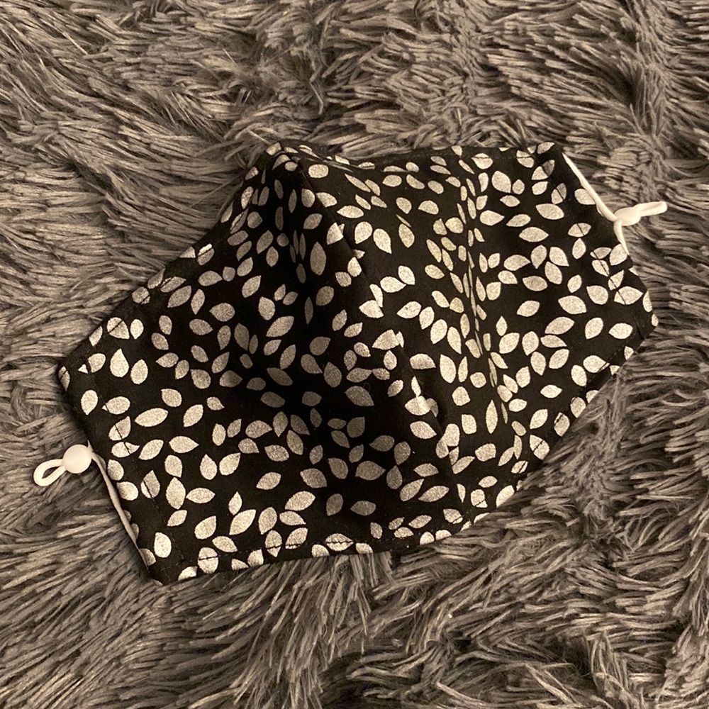 Face mask -large